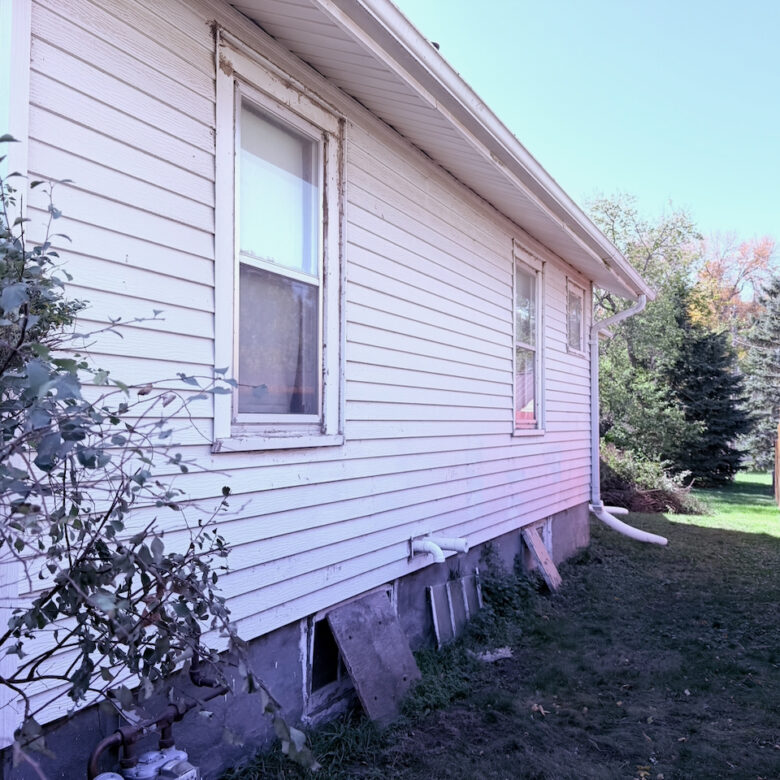 503 West 2nd Street – Webster, SD