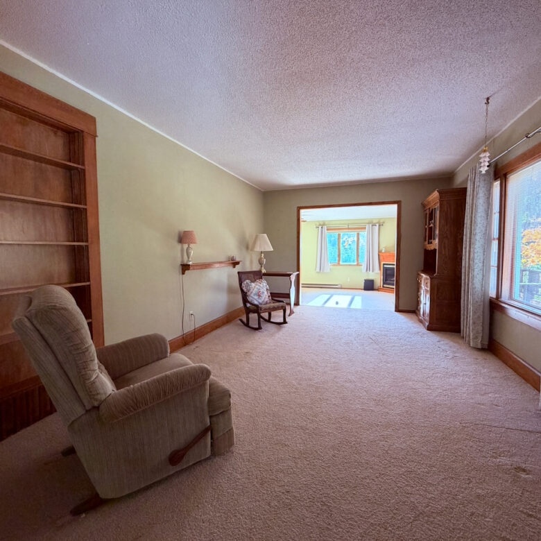 402 North Main Street – Veblen, SD