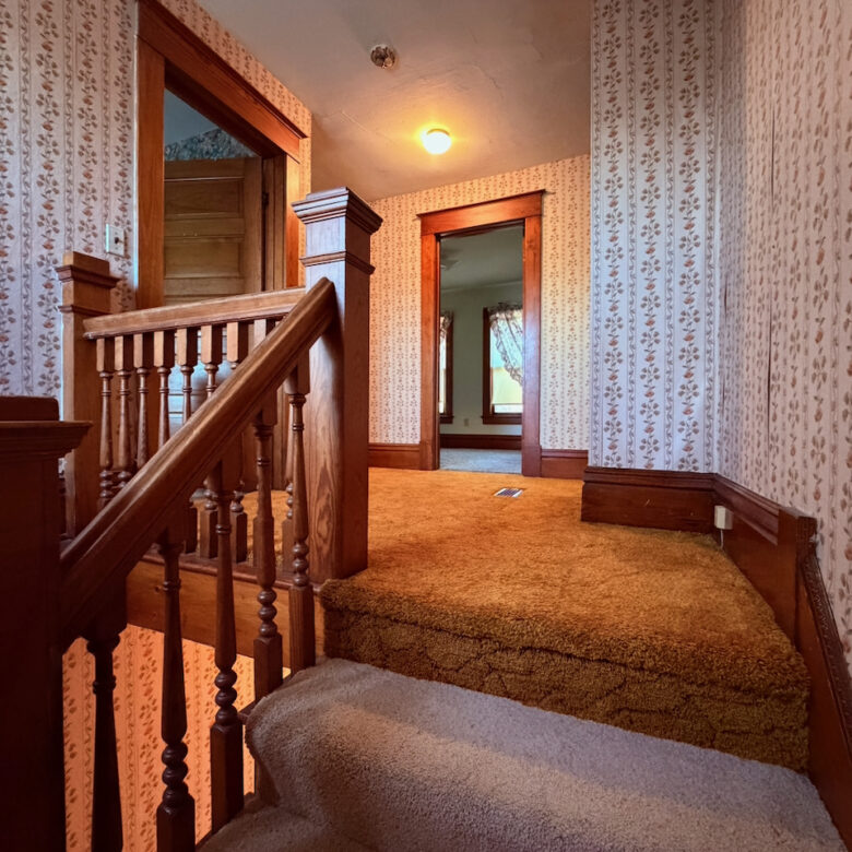 402 North Main Street – Veblen, SD