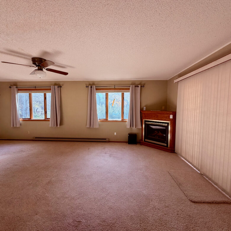 402 North Main Street – Veblen, SD