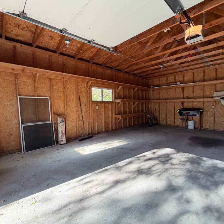 402 North Main Street – Veblen, SD