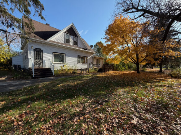 402 North Main Street – Veblen, SD
