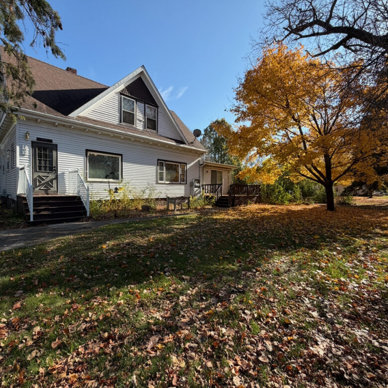402 North Main Street – Veblen, SD
