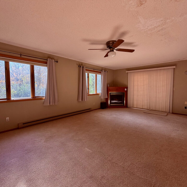 402 North Main Street – Veblen, SD