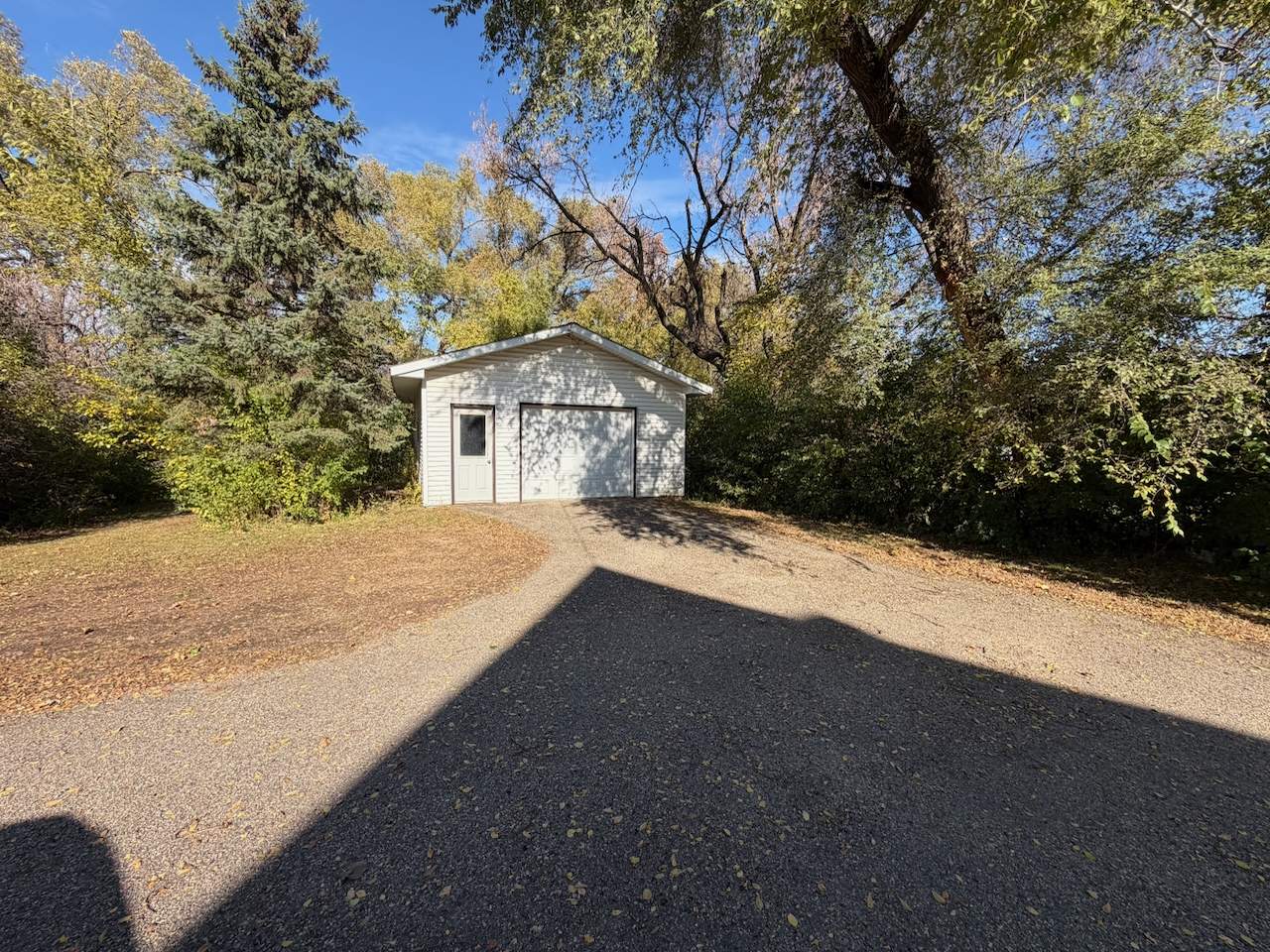 402 North Main Street – Veblen, SD