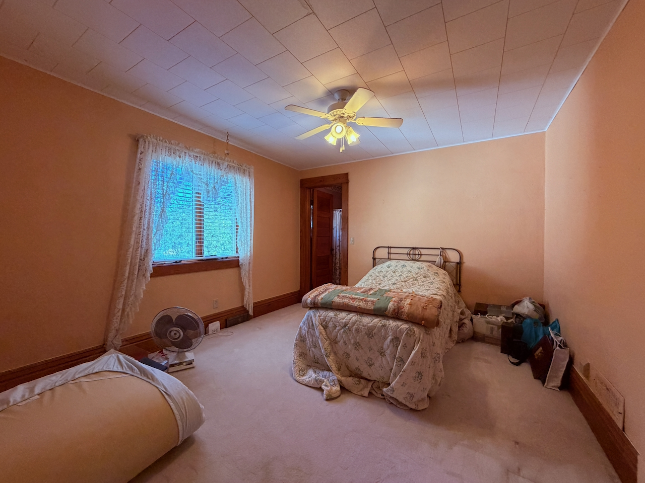 402 North Main Street – Veblen, SD