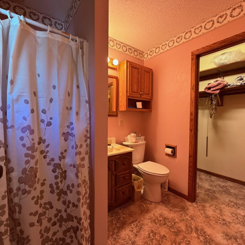 402 North Main Street – Veblen, SD