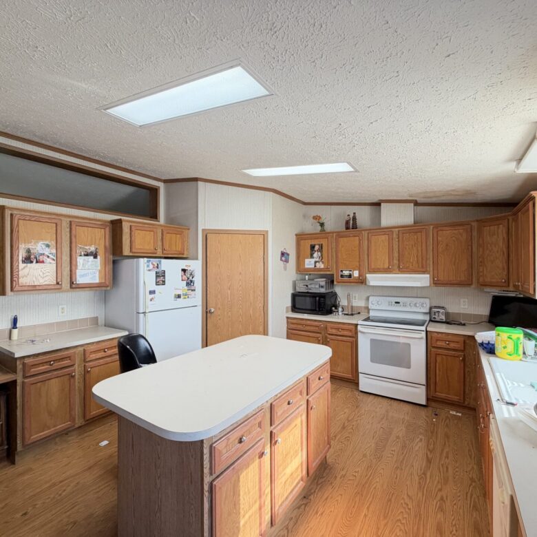 2005 Manufactured home