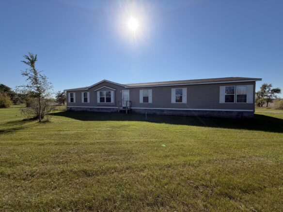 2005 Manufactured home