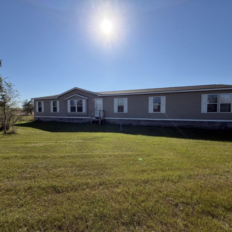 2005 Manufactured home